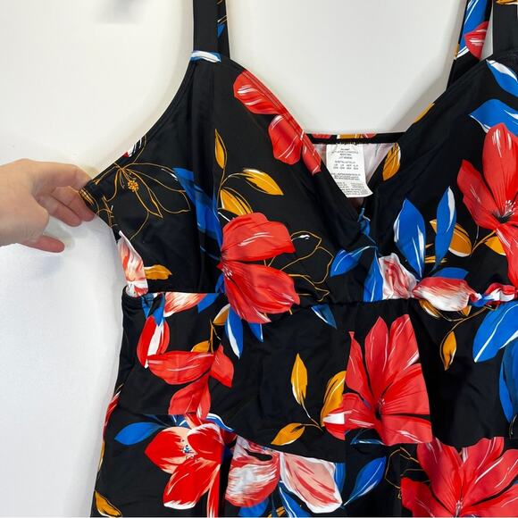 Swim Solutions Tiered Floral One Piece swimsuit black multicolor - 20W - Picture 5 of 15